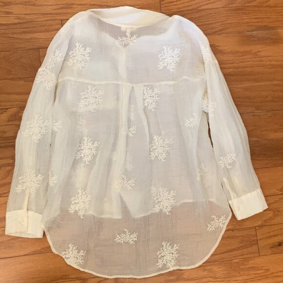 Peach semi sheer blouse SZ L with pocket embroidery and long sleeves Hi-Low hem - Picture 6 of 7